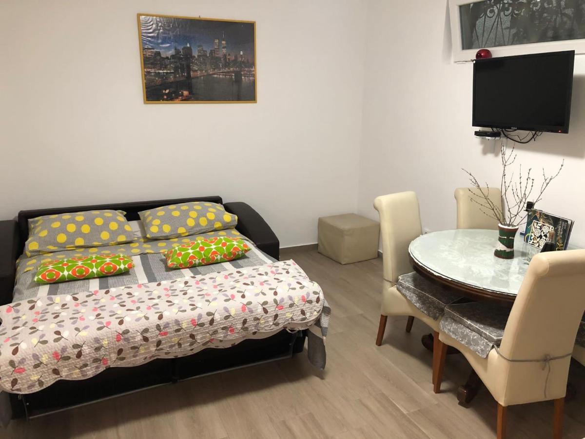 Apartment Danka Omiš Exteriör bild
