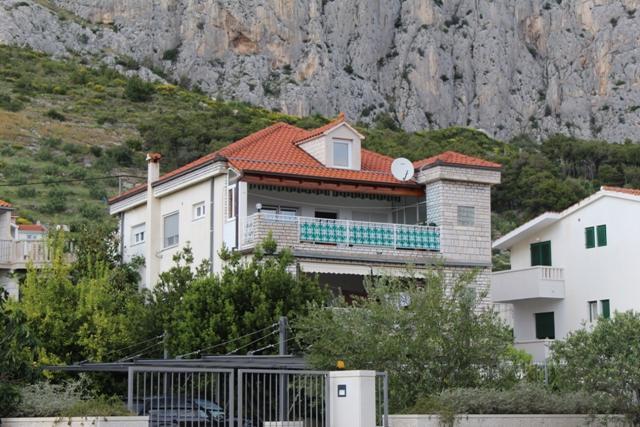 Apartment Danka Omiš Exteriör bild