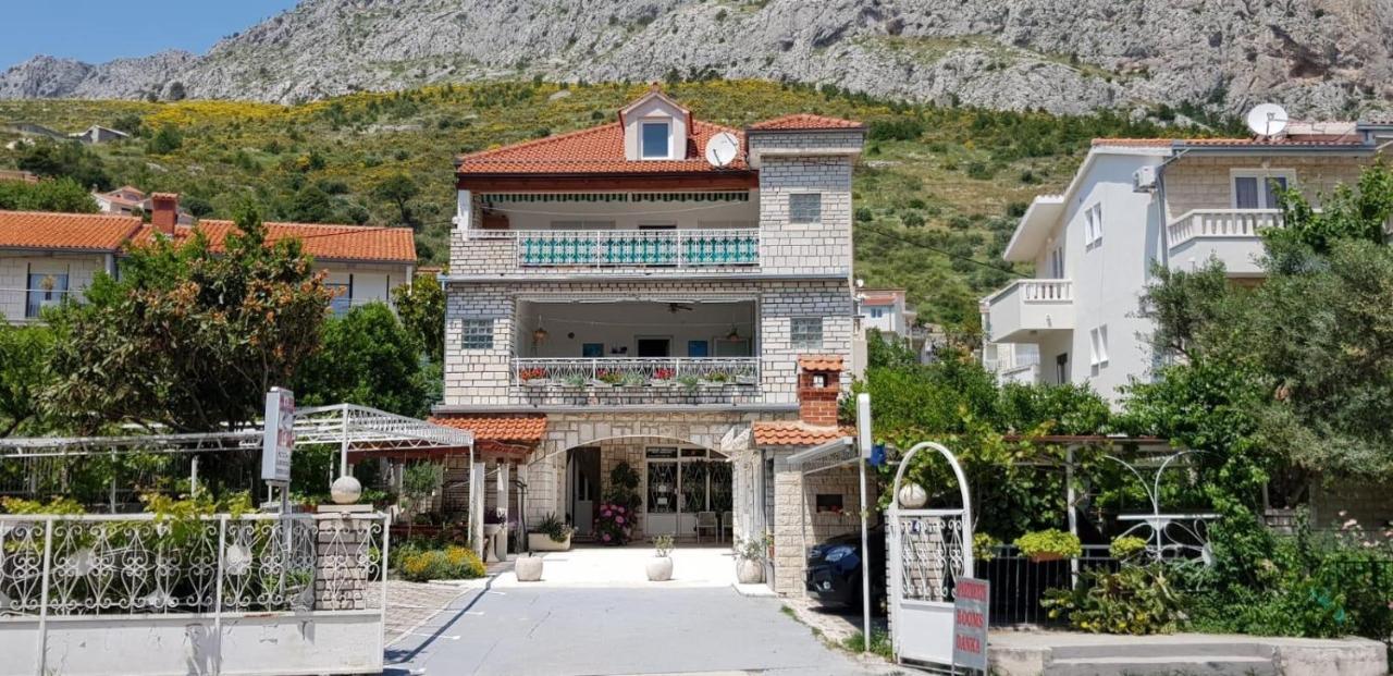 Apartment Danka Omiš Exteriör bild